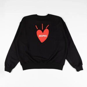 HopesBrands Black Crewneck Sweatshirt Red Heart Graphic Size M NWT